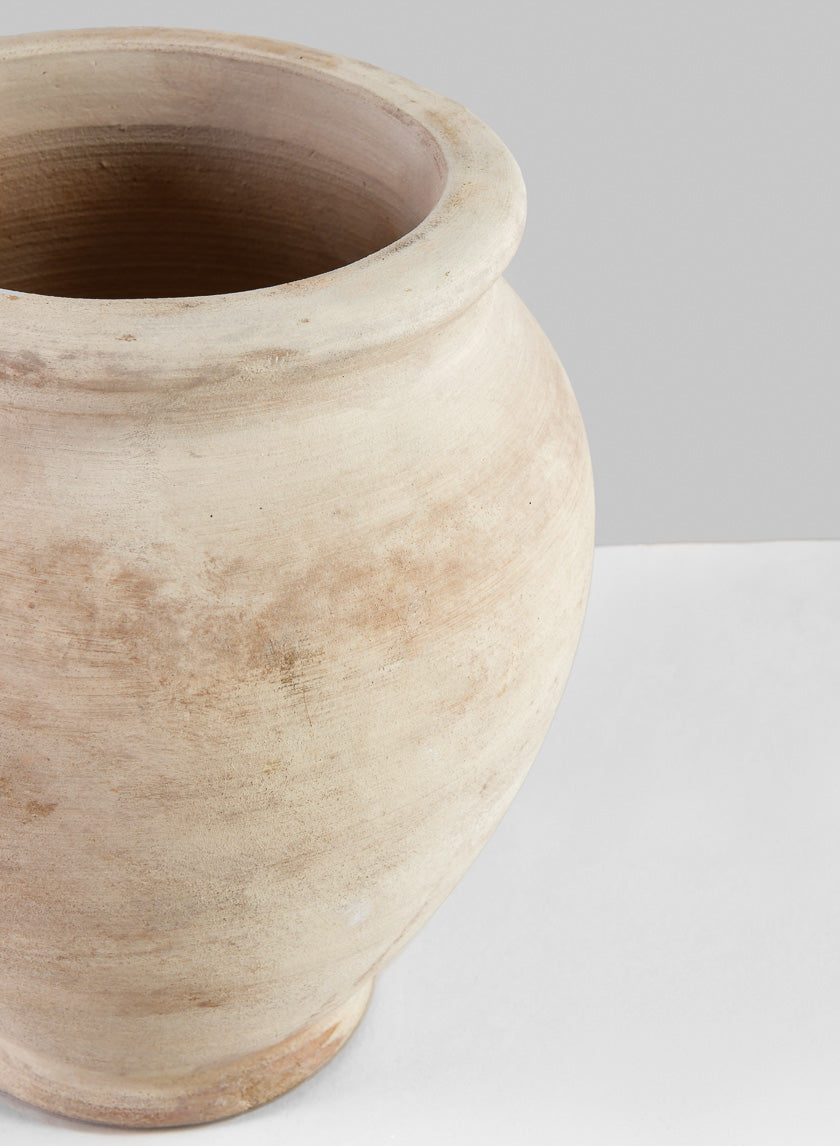 8.5in Tall Petra Aged White Wash Clay Amphora URN Decor Jamaligarden