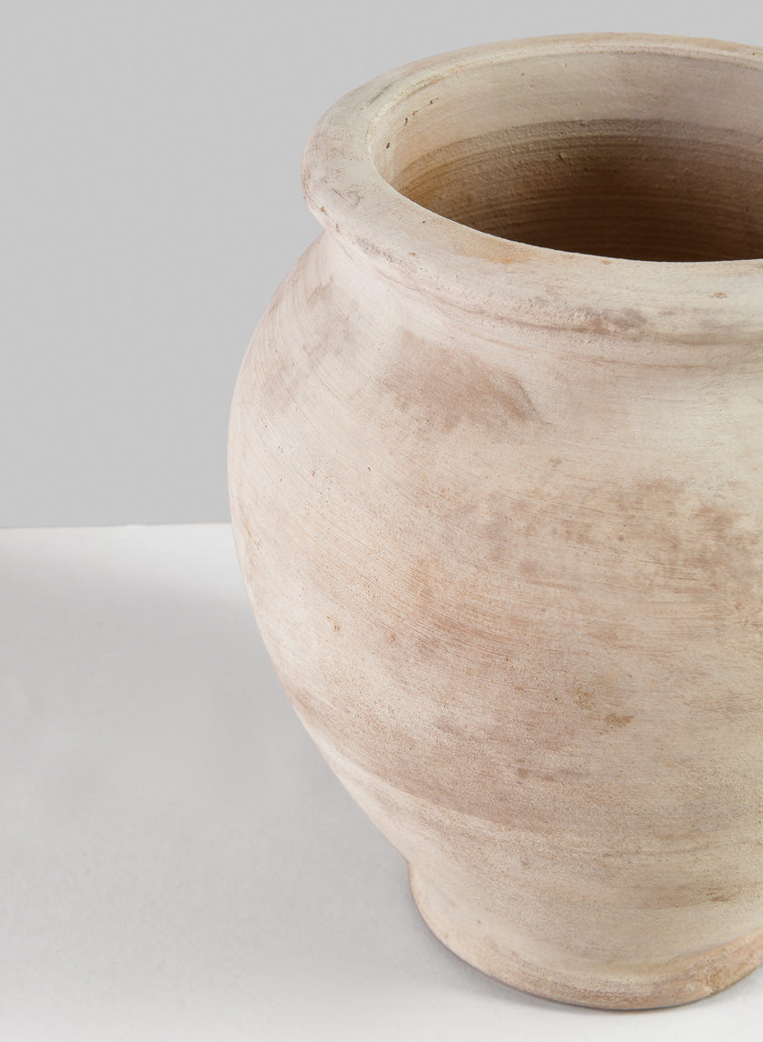8.5in Tall Petra Aged White Wash Clay Amphora URN Decor Jamaligarden