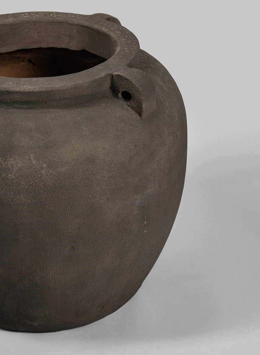 Petra Aged Black Amphora Vase Decor Jamaligarden