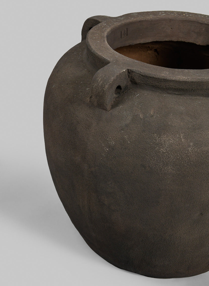 Petra Aged Black Amphora Vase Decor Jamaligarden