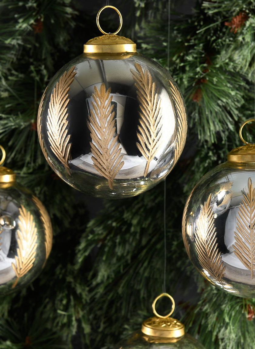 4in Round Al-Hambra Palm Leaf Silver Ornament Decor Jamaligarden