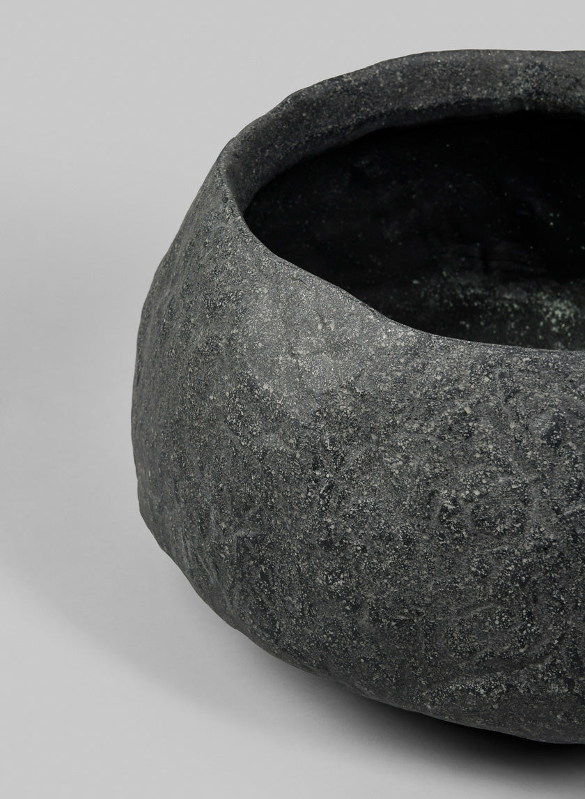 16in Wide Shirak Poly-Stone Rough Black Deep Bowl Decor Jamaligarden