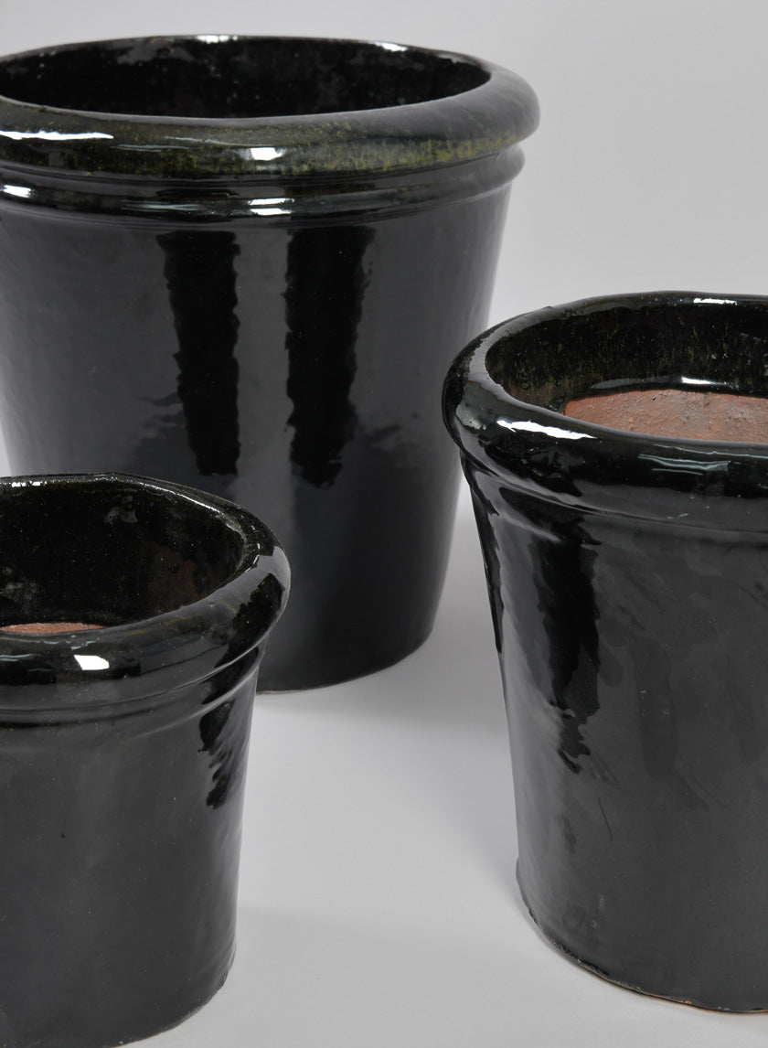 Rolled Rim Clay &amp; Ceramic Planter, Mesquite Black Decor Jamaligarden