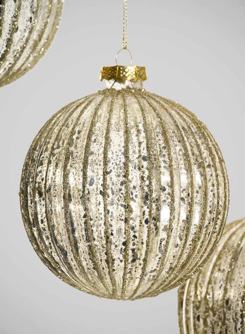 4in Round Gilded Pleated Antique Silver Glass Ornament, Set of 4 Decor Jamaligarden