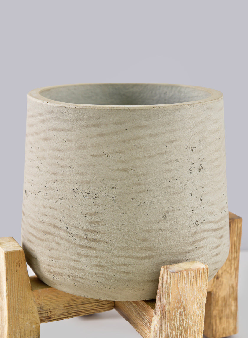 Rios White Washed Cement Pot with Wooden Legs Decor Jamaligarden