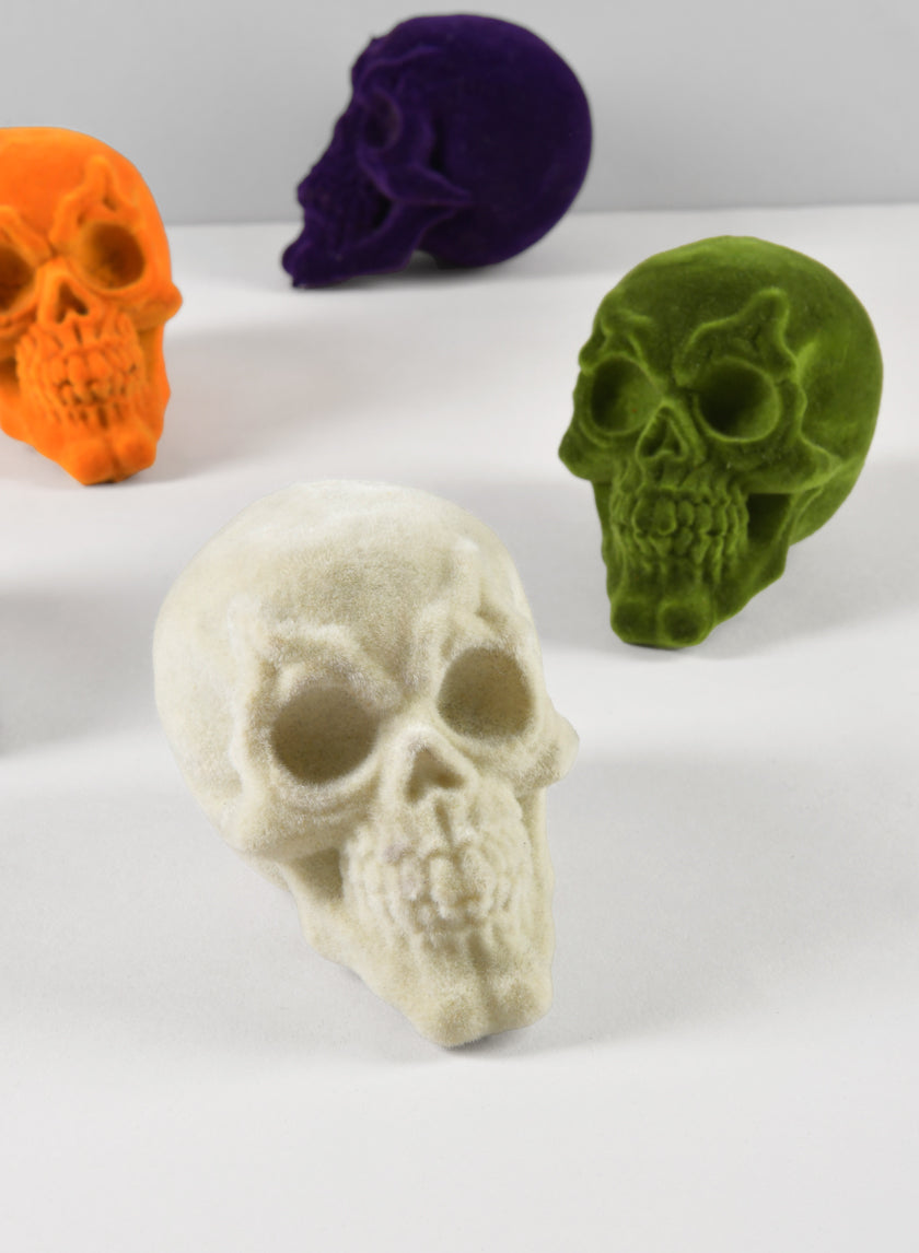 Bag of Flocked Mini Skulls Decor Jamaligarden