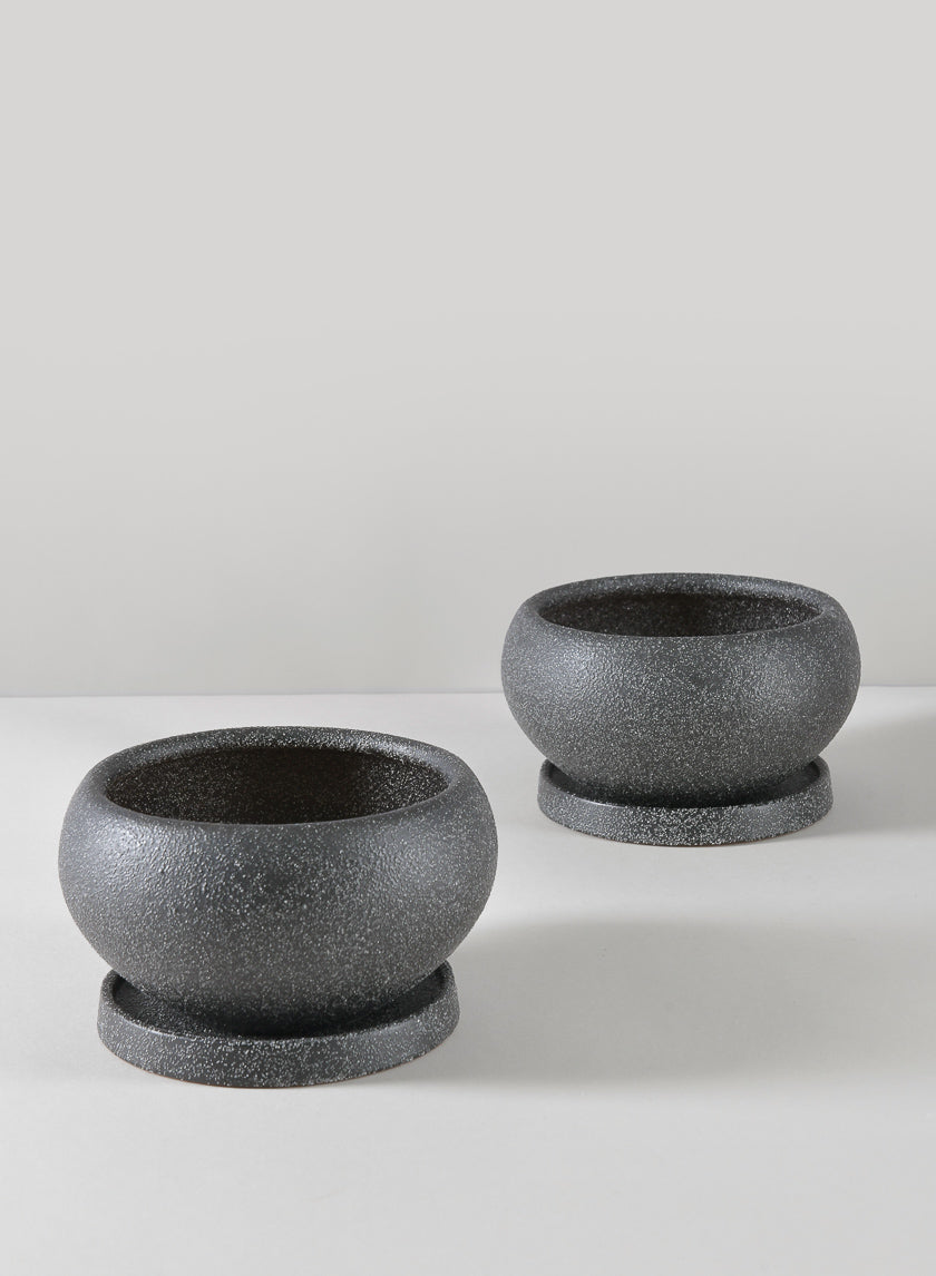 6in Wide Vasteras Sand Black Low Ceramic Pot with Saucer Decor Jamaligarden