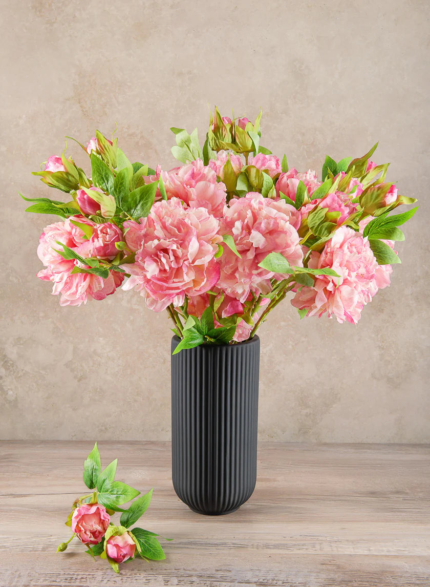 9.5in Tall Oslo Black Vase, Medium Decor Jamaligarden