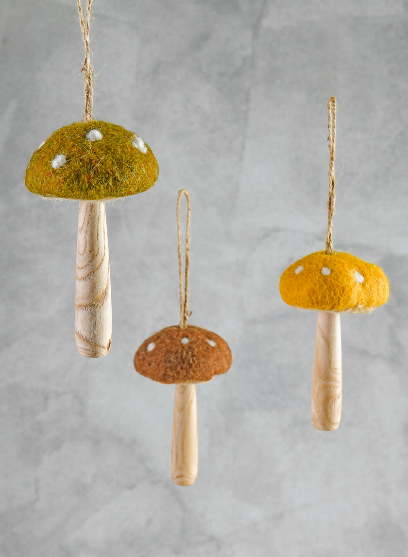 4in Long Assorted Hanging Mushroom Ornament Decor Jamaligarden