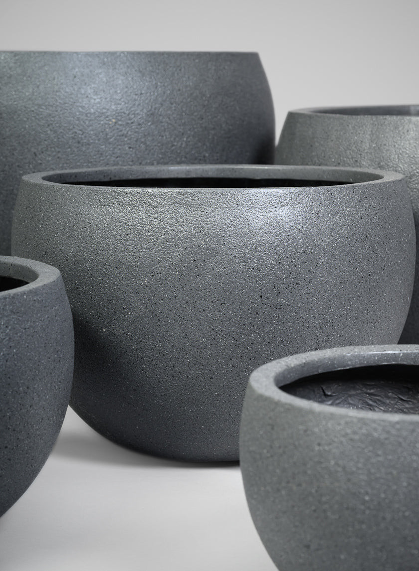All Weather Light Weight Speckle Black Polyresin Planters Decor Jamaligarden