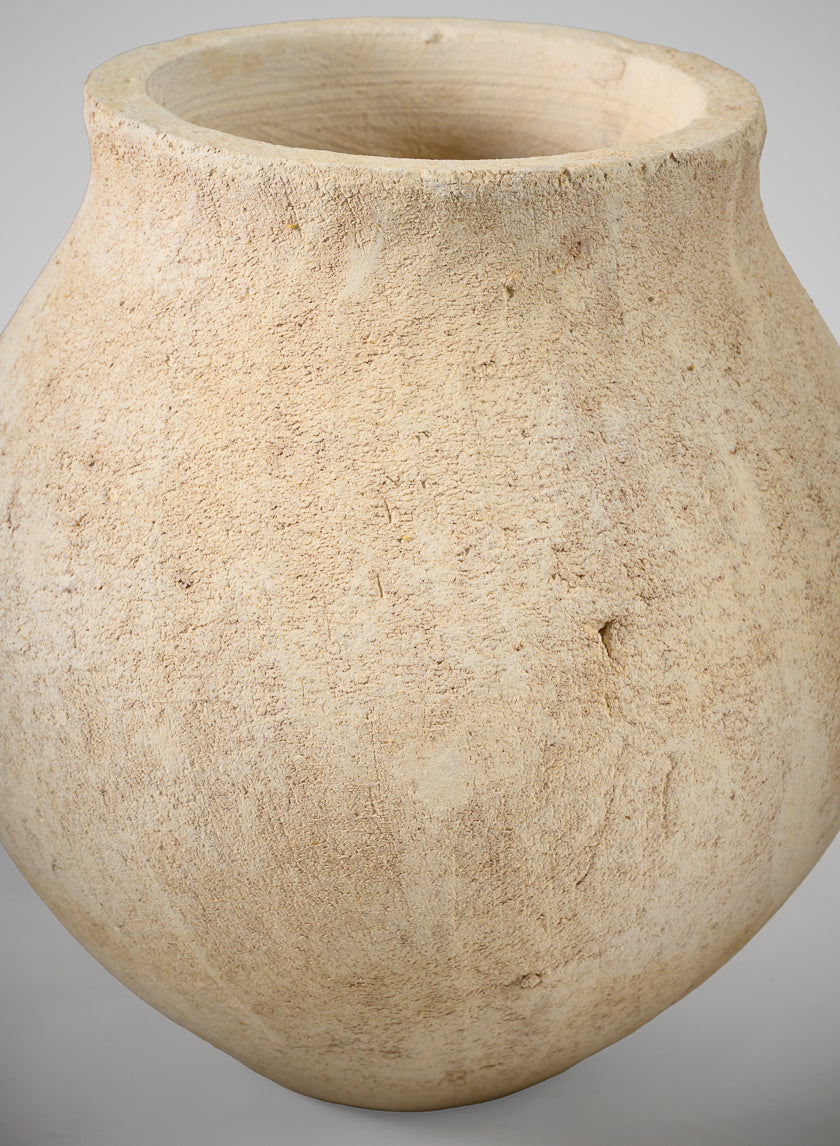 9in Tall Amadora Aged Sand Tone Stoneware Deco Vase, Case of 4 Decor Jamaligarden
