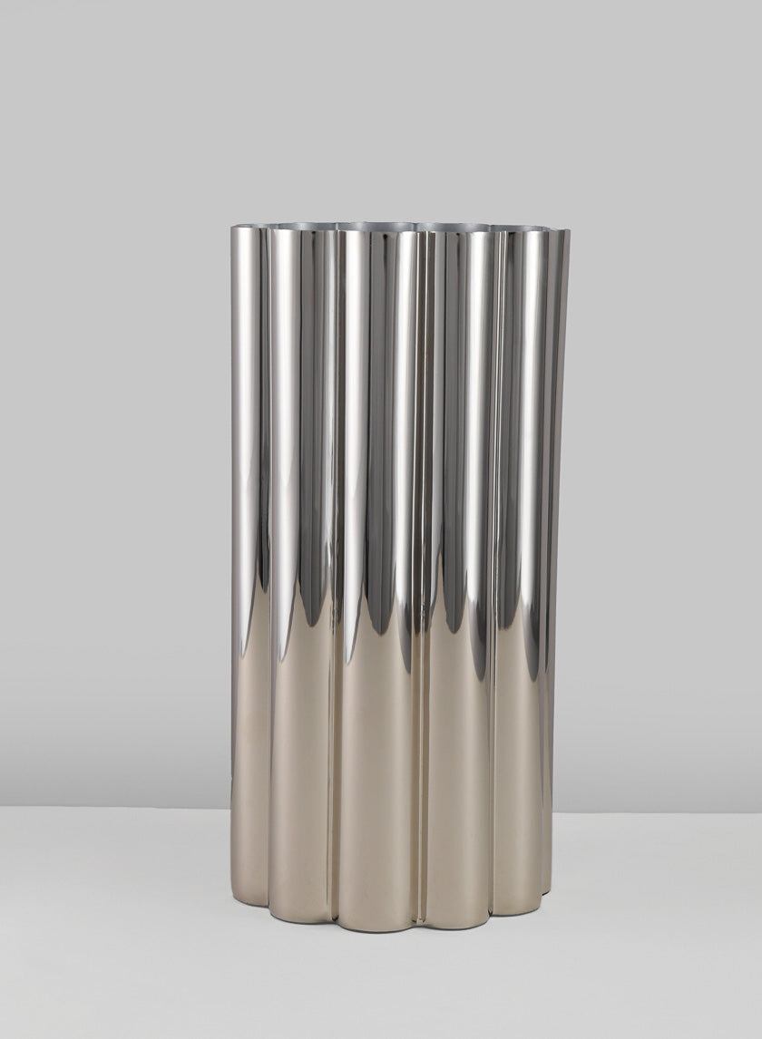 9.75in Tall Nuage Silver Stainless Steel Vase Decor Jamaligarden