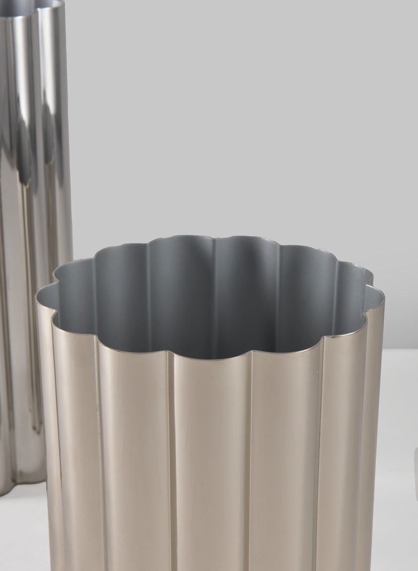 6in Tall Nuage Silver Stainless Steel Vase Decor Jamaligarden