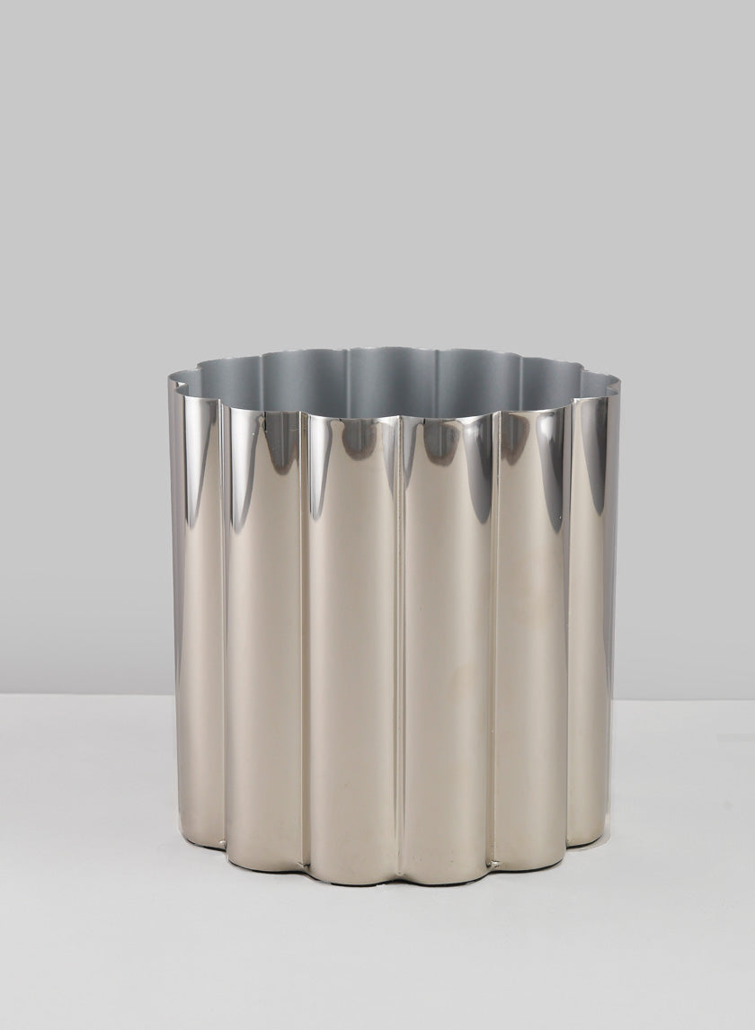 6in Tall Nuage Silver Stainless Steel Vase Decor Jamaligarden