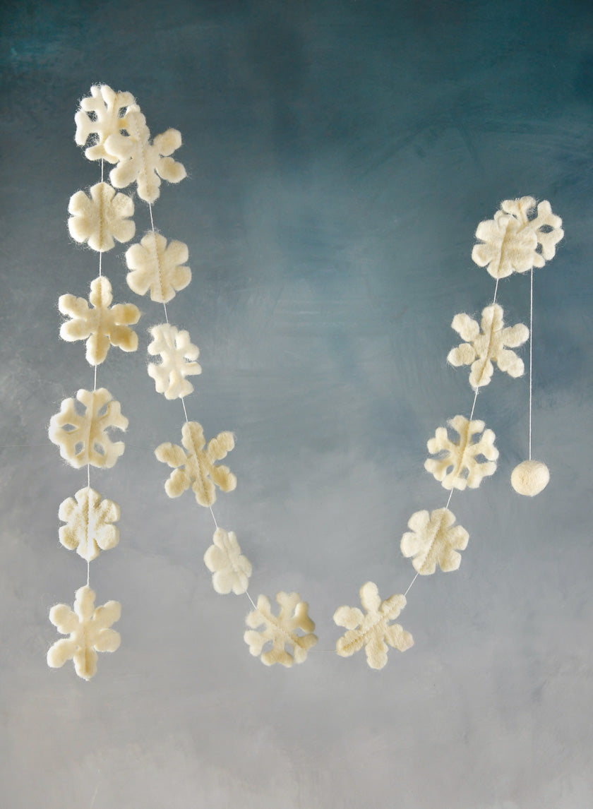 56in Long Felt Snowflake Garland Decor Jamaligarden