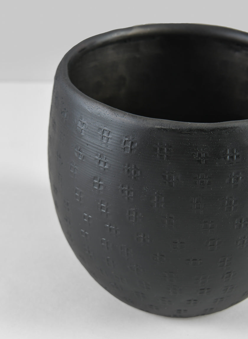 Anga Aluminum Ethnic Black Pot Decor Jamaligarden