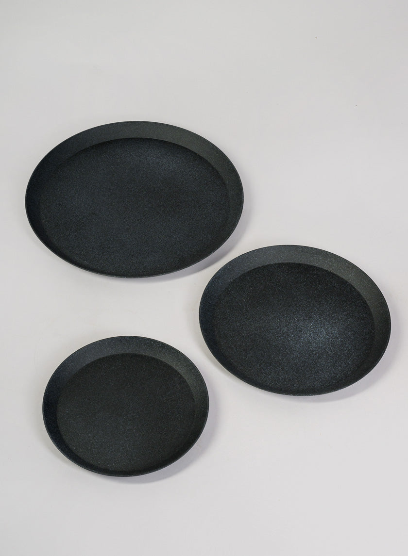 Black Plastic Saucer Decor Jamaligarden