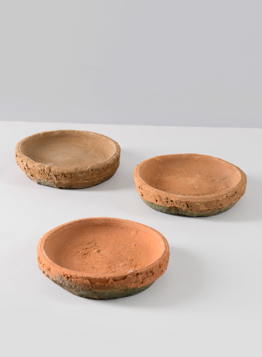 4in Wide Mossed Redstone Saucer Decor Jamaligarden