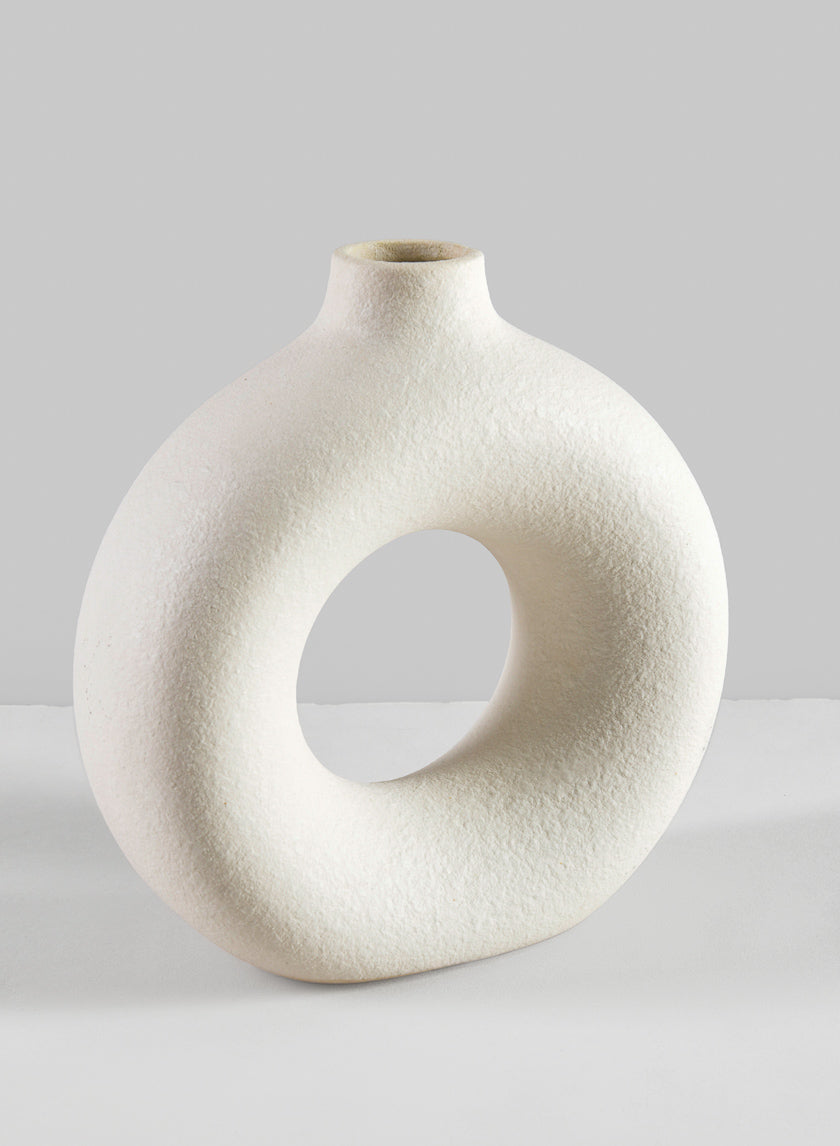9.5in Tall Kei Vase Sand White Decor Jamaligarden