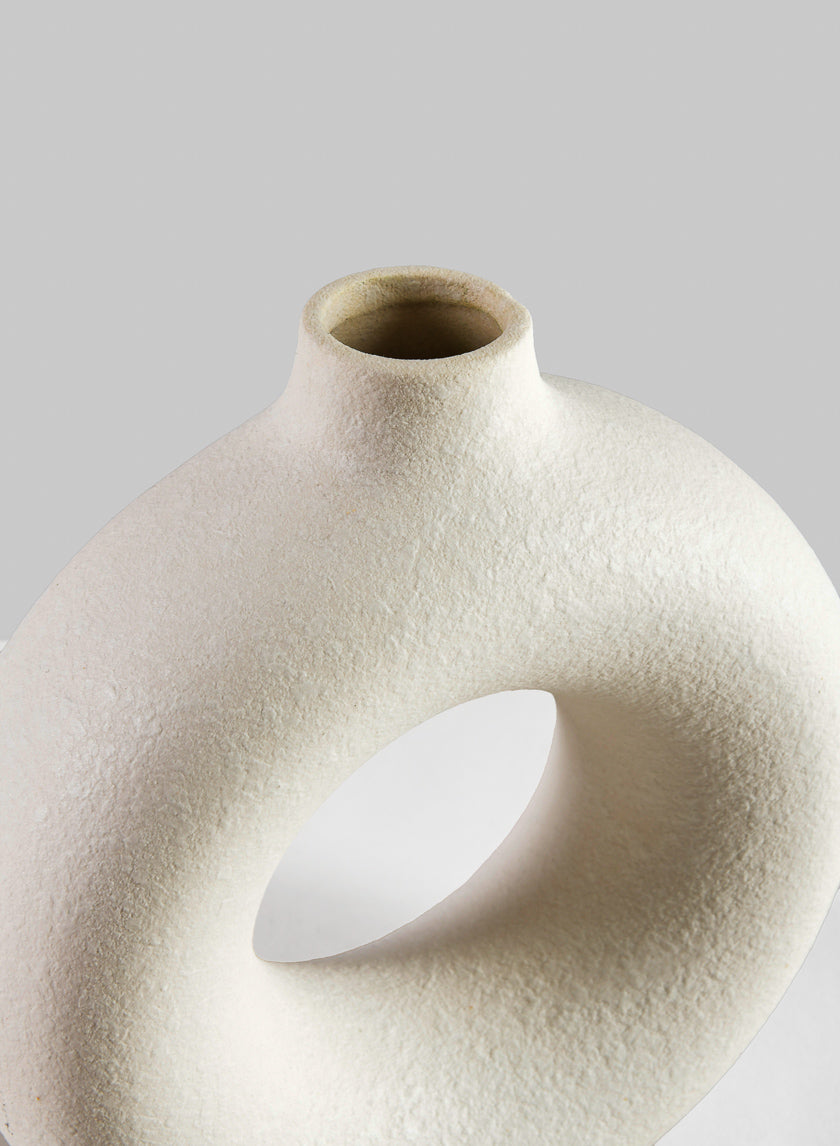 9.5in Tall Kei Vase Sand White Decor Jamaligarden