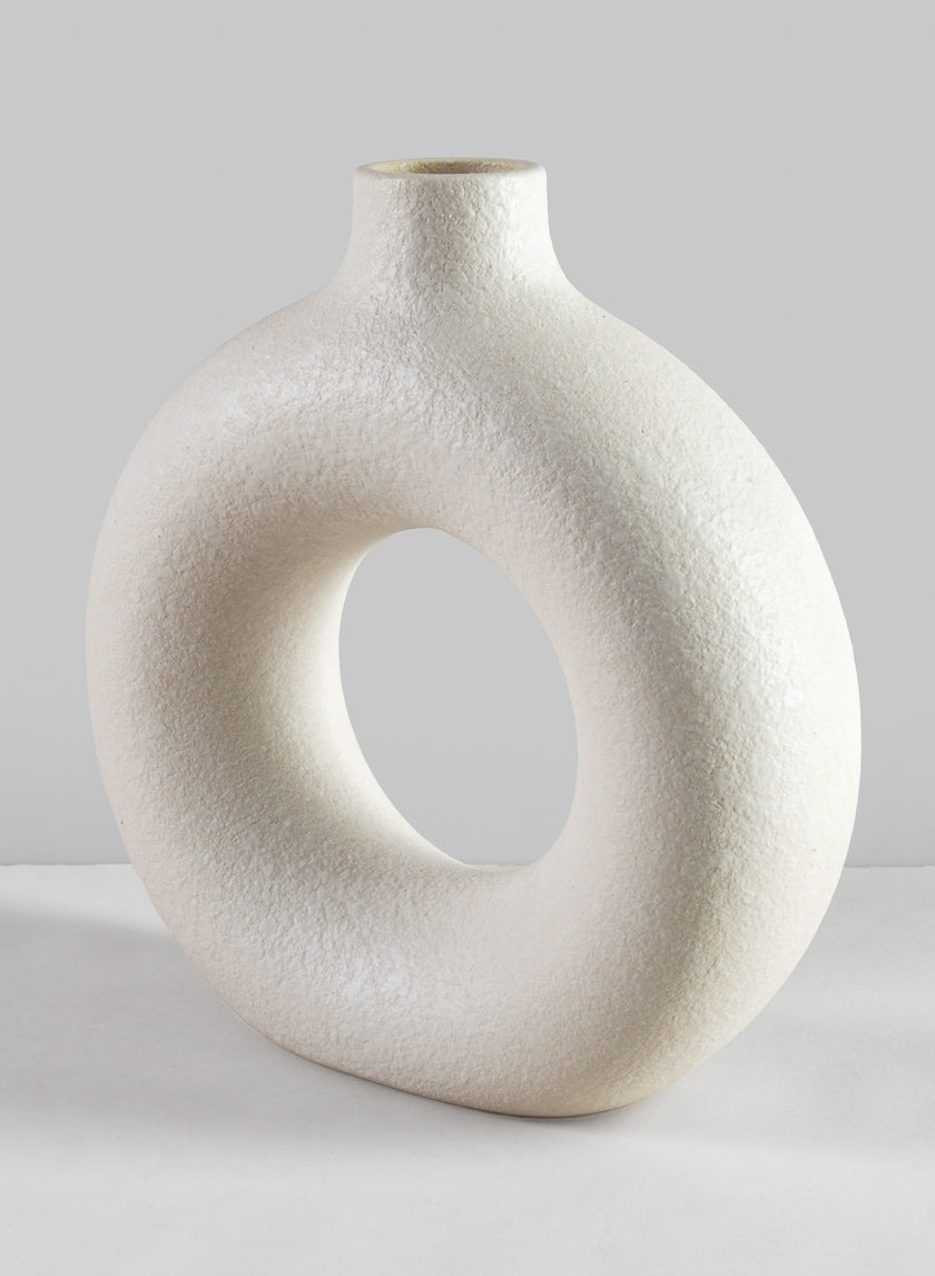 7.5in Tall Kei Vase Sand White Decor Jamaligarden