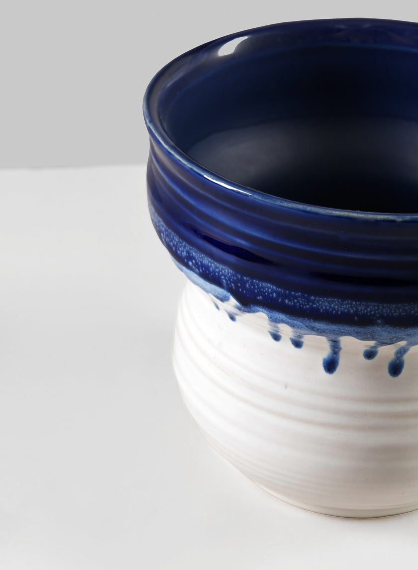 5.5in Tall Harami Running Blue Pot Decor Jamaligarden