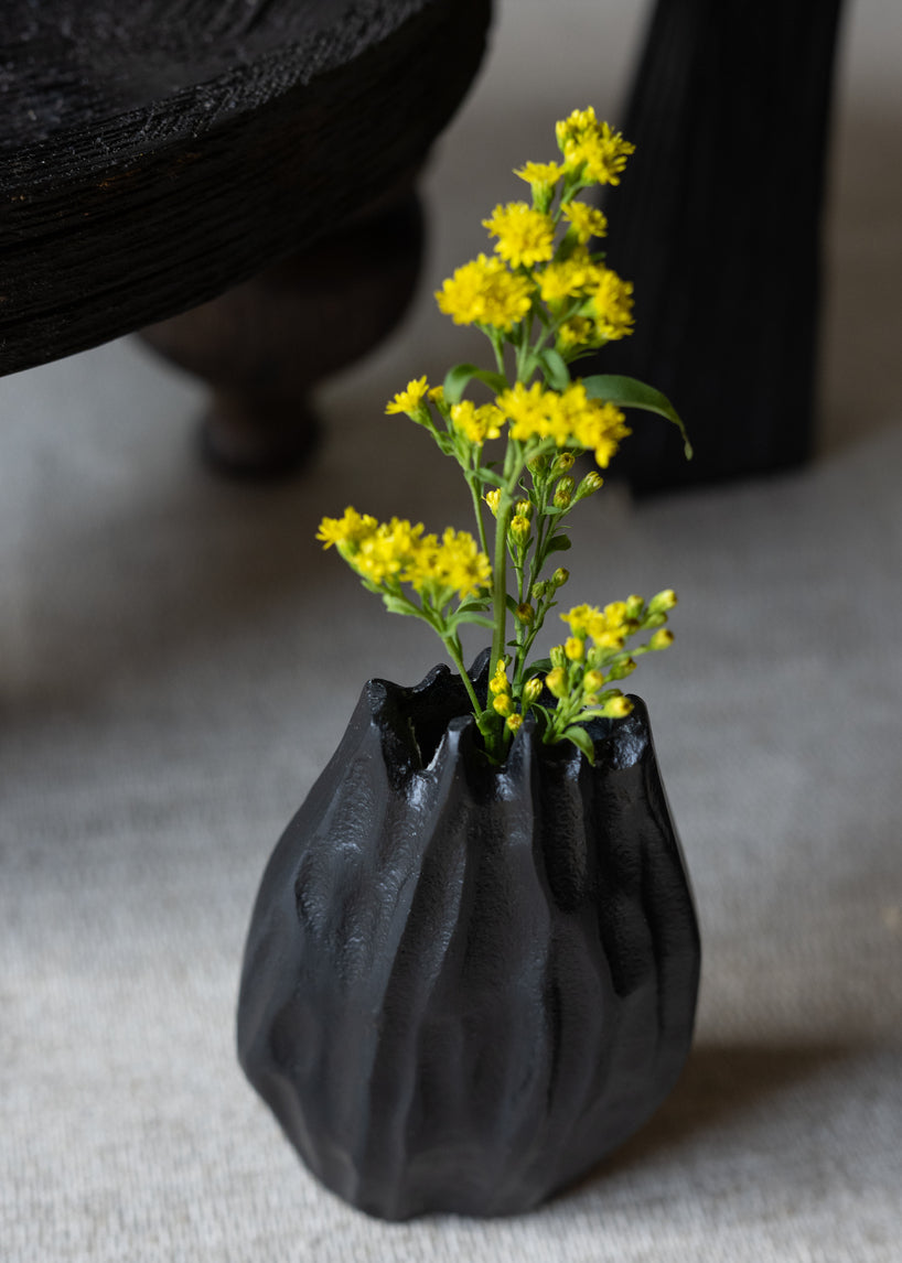 5in Tall Aluminum Cosmos Black Bark Look Mini Vase Decor Jamaligarden