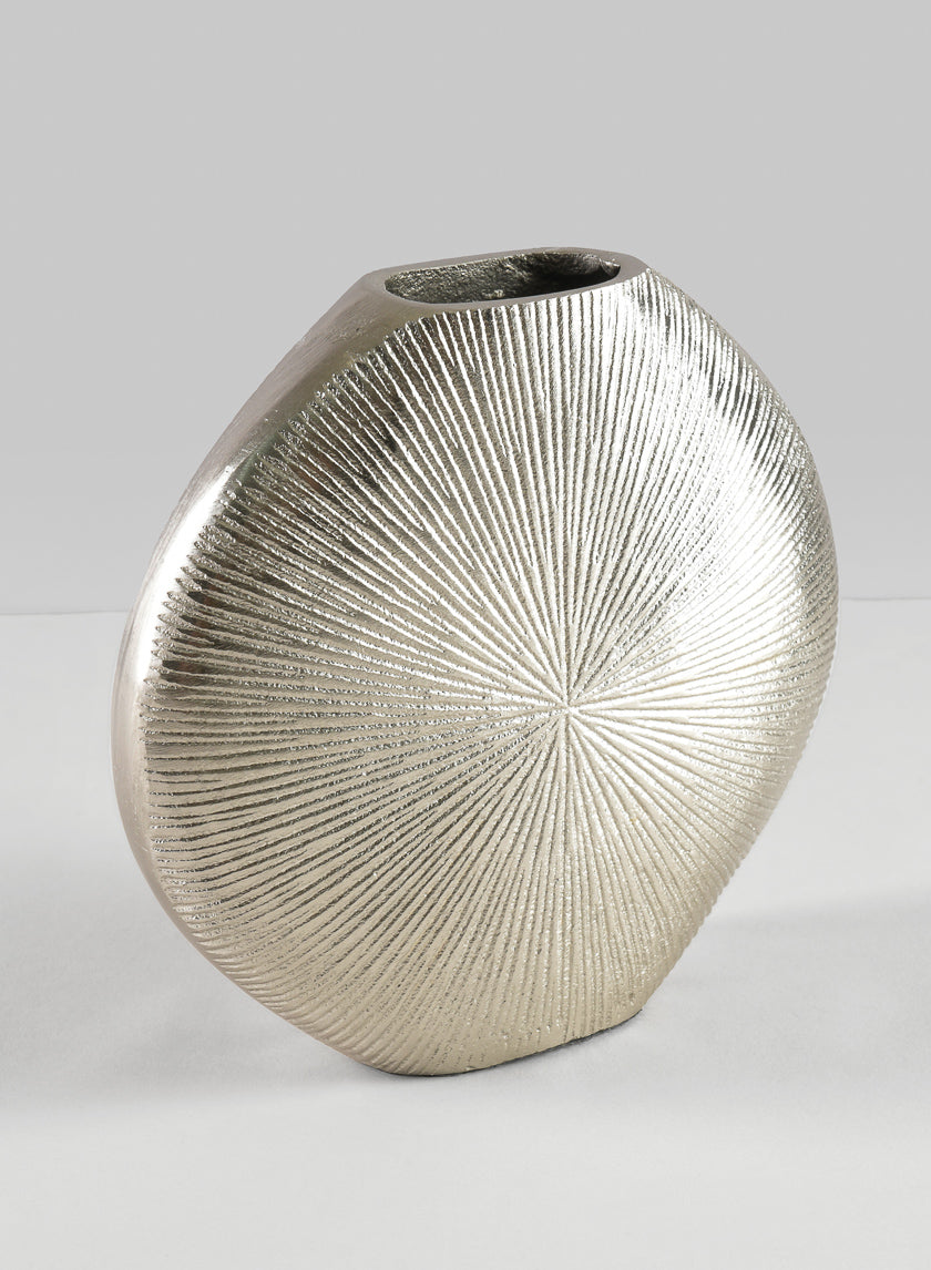 6.5in Wide Aluminum Soleil Silver Tone Vase Decor Jamaligarden
